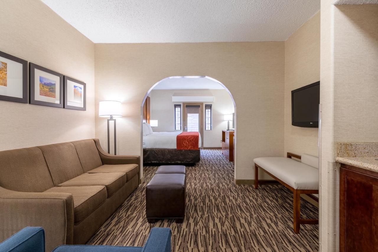 Comfort Suites Golden West On Evergreen Parkway Exterior foto
