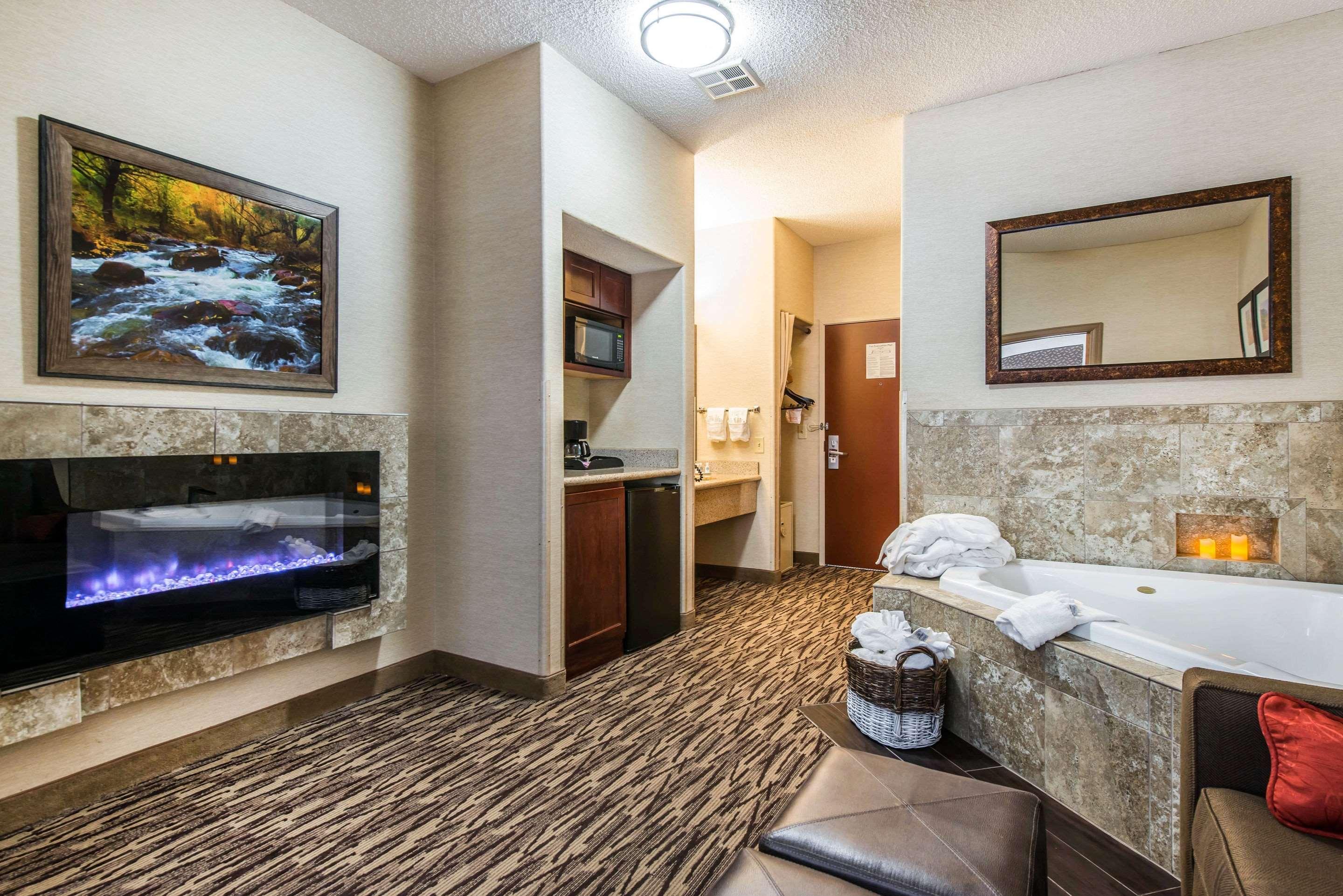 Comfort Suites Golden West On Evergreen Parkway Exterior foto